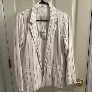 Abercrombie & Fitch linen blend cream and blue pin stripe Blaser